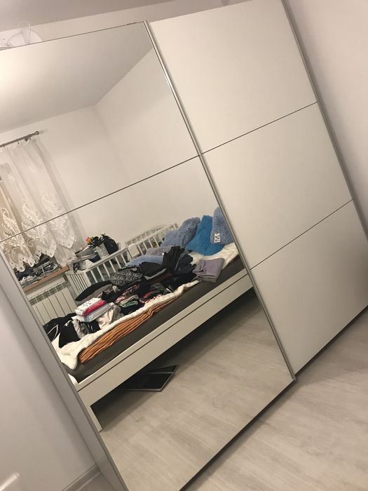 Szafa przesuwna 220cm z lustrem