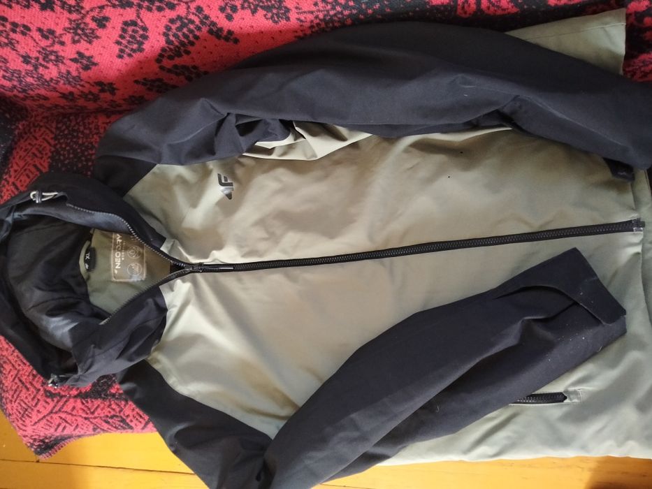 Męska wodoodporna kurtka