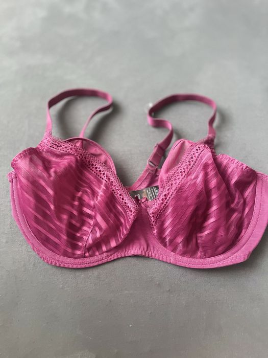 Бюсгалтер  george