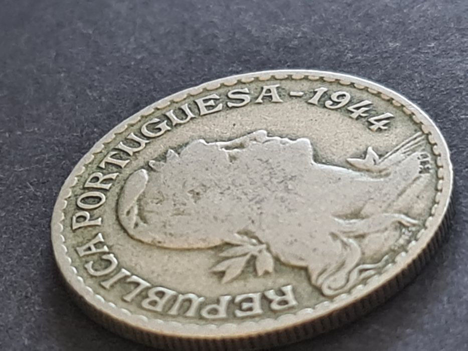 Moeda rara de 1 escudo 1944