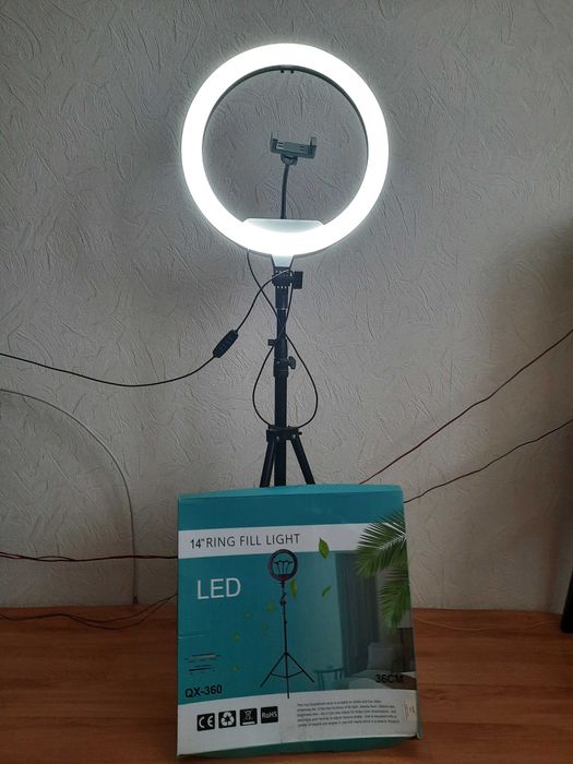 Кільцева LED лампа 36 см + штатив  2м. + пульт ду .для селфі