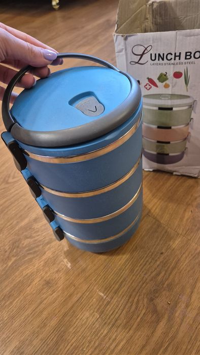 Box bidon na jedzie- 4 pojemniki. Niebieski