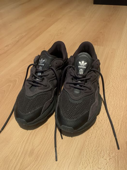 Tenis adidas ozweego pretos