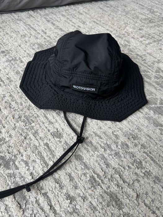 Панама Riot Division