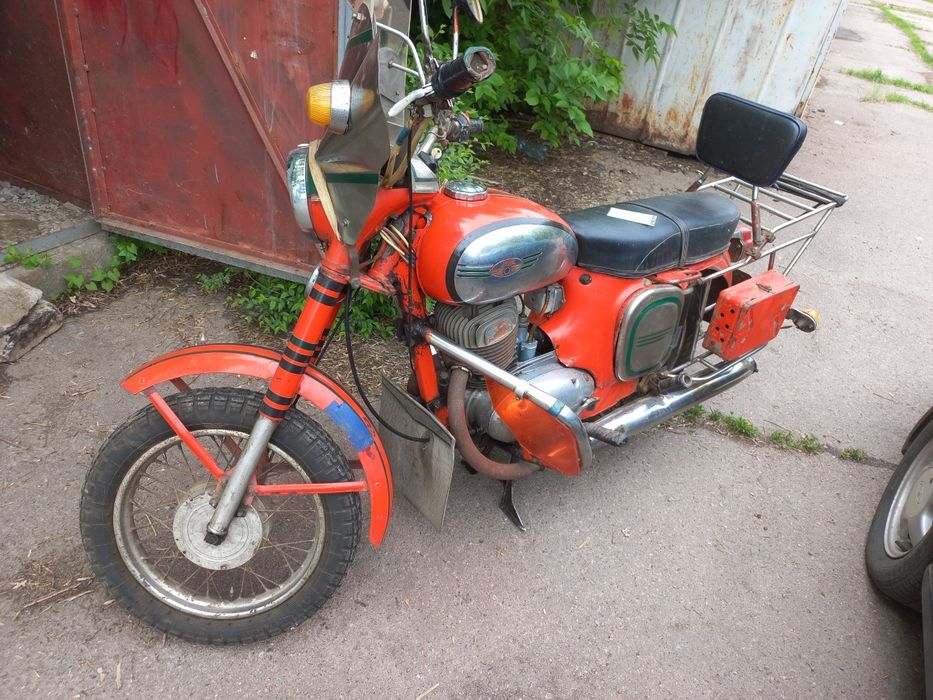 Ява старушка 250