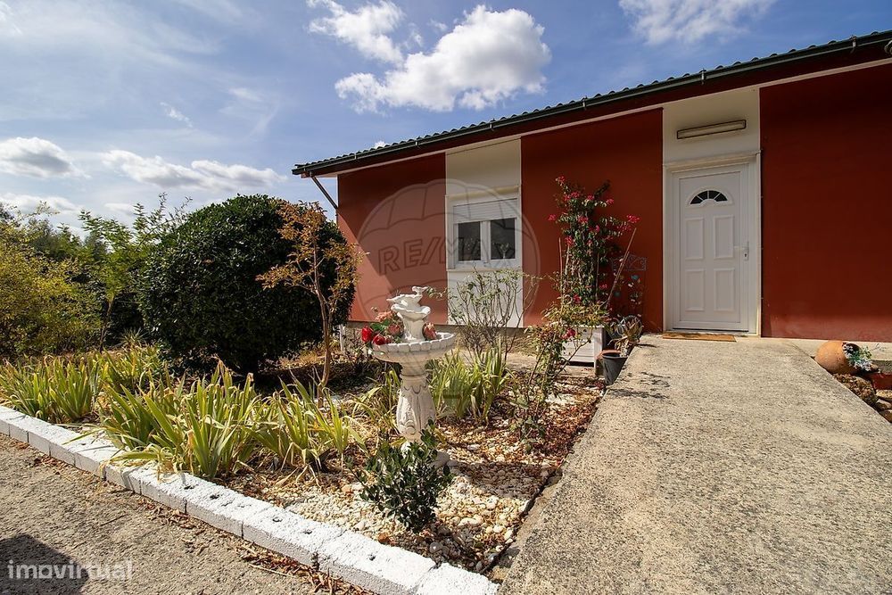 Moradia T4 para venda