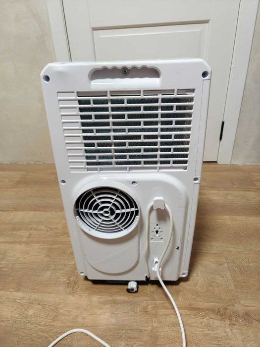 Кондиціонер мобільний Klarstein Metrobreeze Rom 3 в 1.