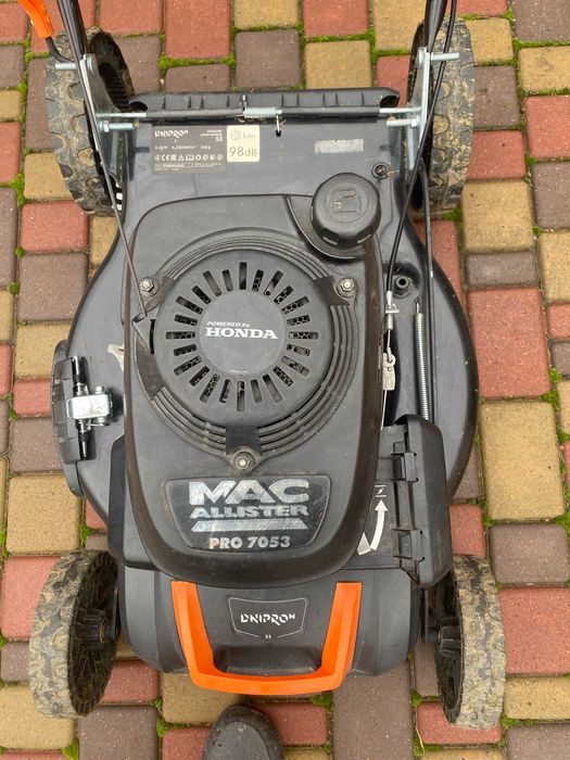 газонокосилка бензиновая Honda