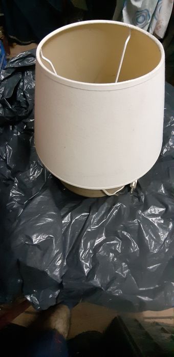 Candeiro de mesinha como novo