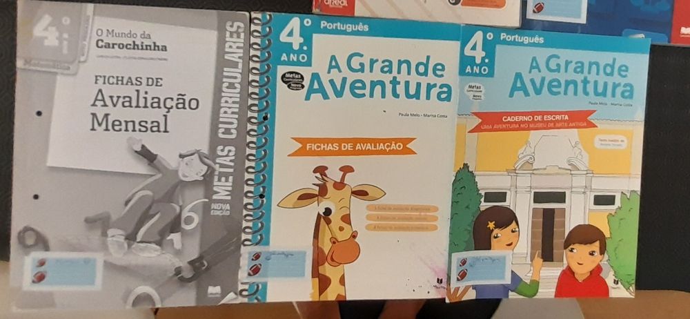 Manuais/livros escolares 4 ano