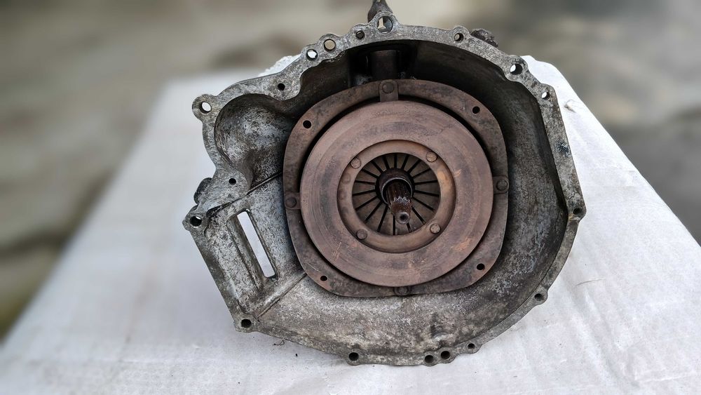 Vendo caixa de velocidades para Opel Rekord D