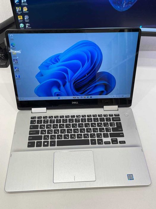 Ноутбук планшет Dell Inspiron 7586 15.6" i5-8265U 16 GB RAM 256 ssd