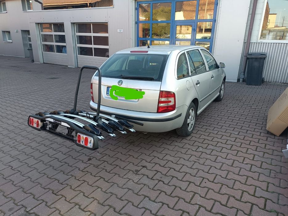 Jak Nowy Bagażnik rowerowy na hak na 4 rowery