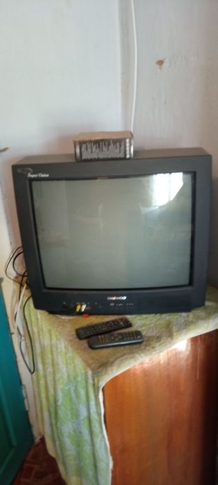 Продам телевизор