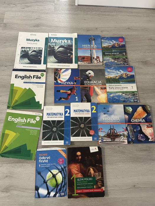 Zestaw podręczników klasa 1 i 2 technikum/liceum