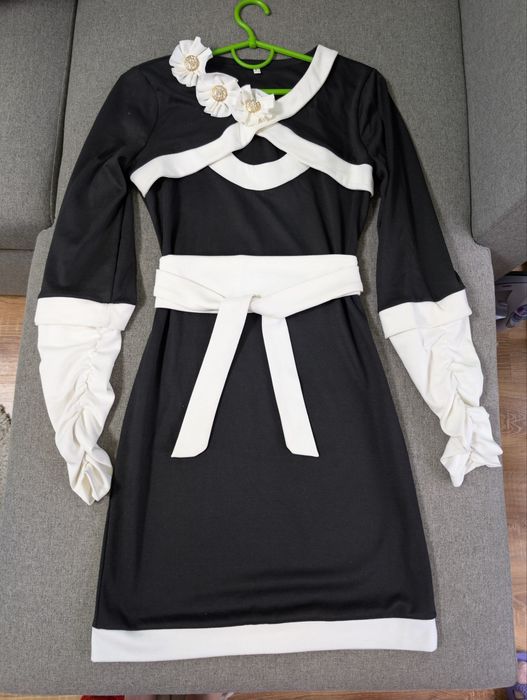 Плаття розмір L з поясом