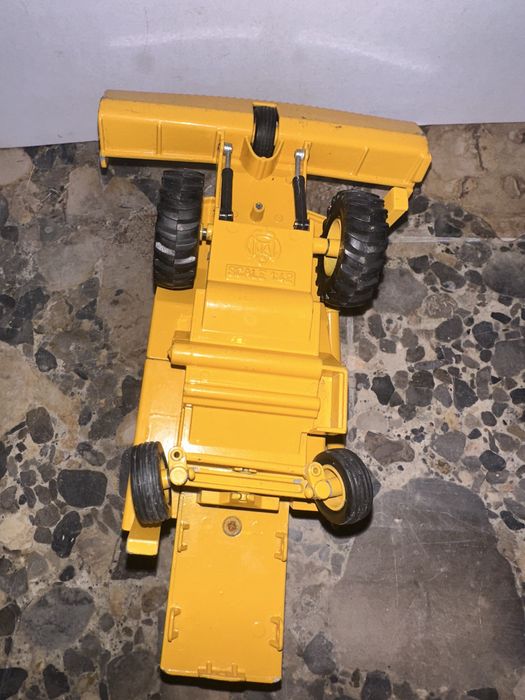 Ceifeira miniatura da Joal 1:42