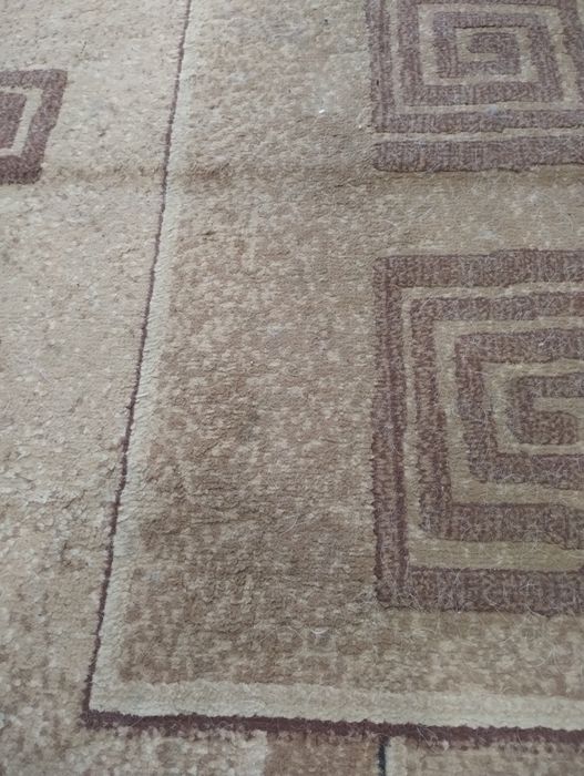 Продам ТЕРМІНОВО килим 120*248