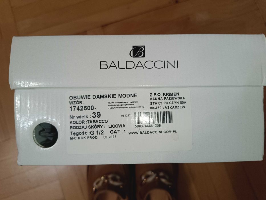 Brązowe półbuty na obcasie Baldaccini rozmiar 39 MOKASYNY