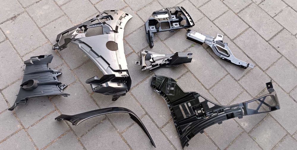 Комплектующие к бамперу решетки разборка Mercedes EQE X294 294 SUV