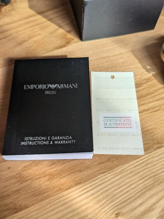 Złoty zegarek Armani