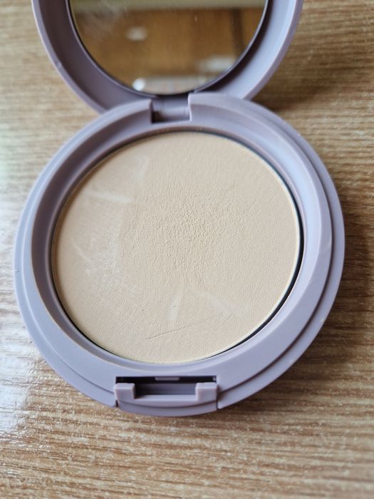 Puder Paese 04 warm beige