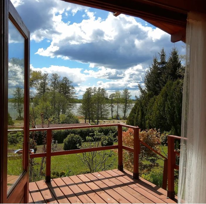 Domek na Mazurach nad jeziorem Dejguny