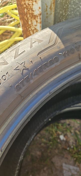Opony 2szt. brydgestone 305/40/20