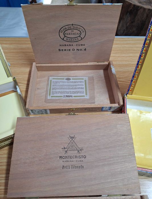 Lote de 4 Caixas de Charutos Vazias-Partagas e MonteCristo