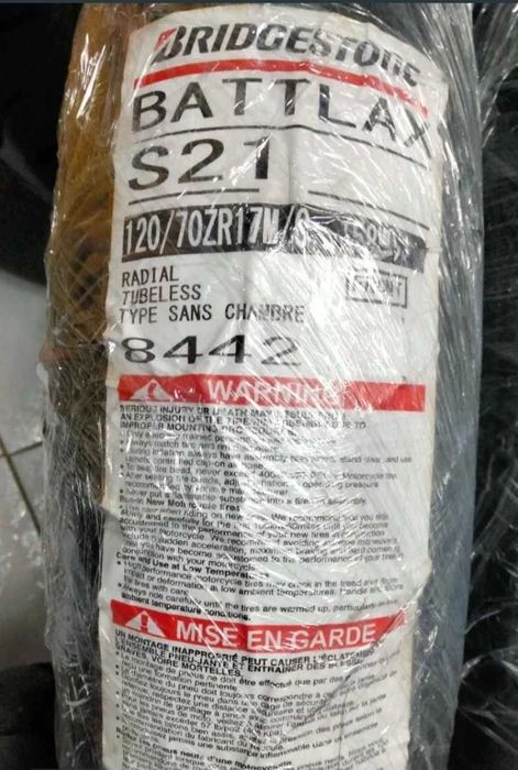 Conjunto Pneus Bridgestone Battlax Hypersport S21