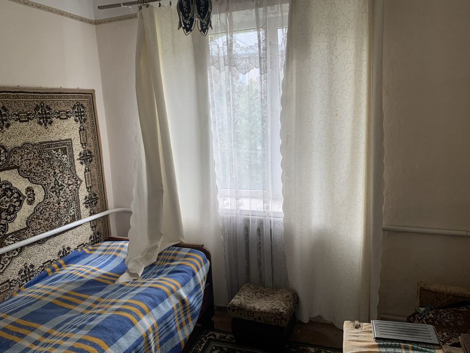 Терміново!Продаж  3-х кім. квартира під ремонт .центр  Бучач!Власник.