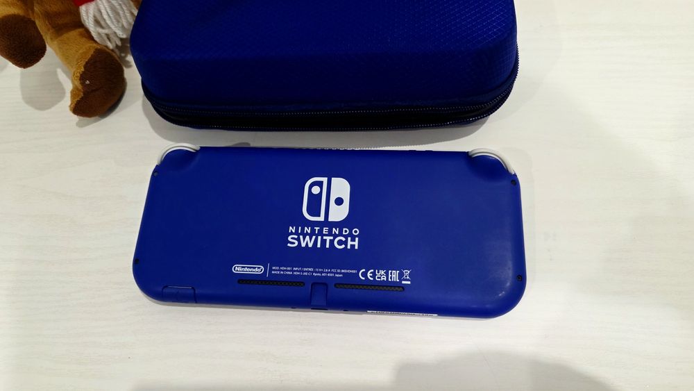 Nintendo Switch Lite 128гиг 15игр!