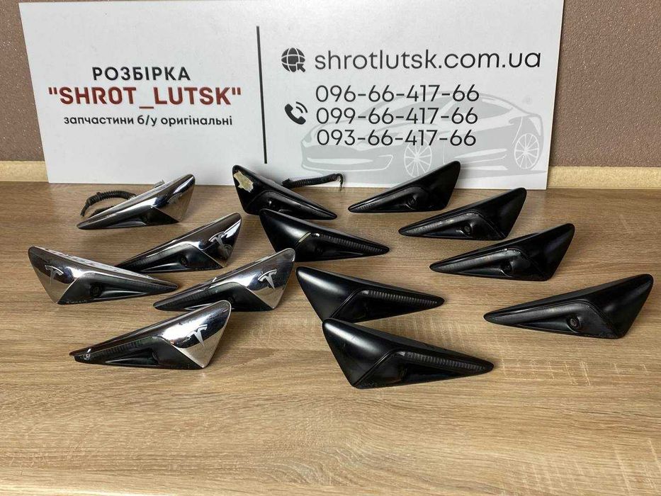 Поворотник у крило передній R L Tesla Model 3 18- хром, з камерою