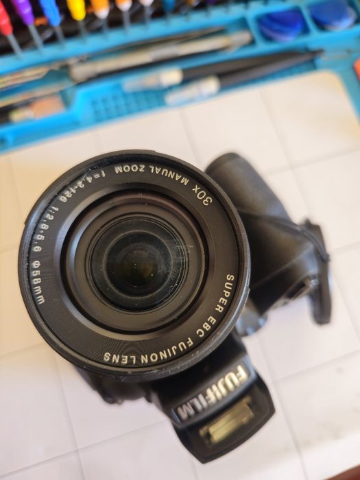 Fujifilm FinePix HS30EXR para peças