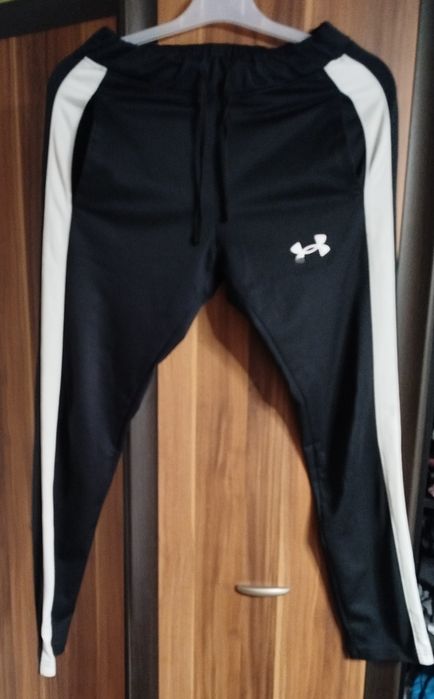 Spodnie dresowe męskie Under Armour rozmiar XS