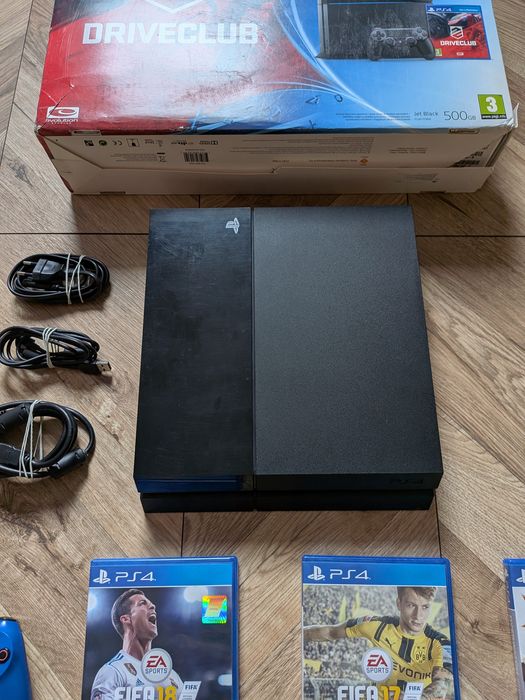 Konsola ps4 Playstation 4