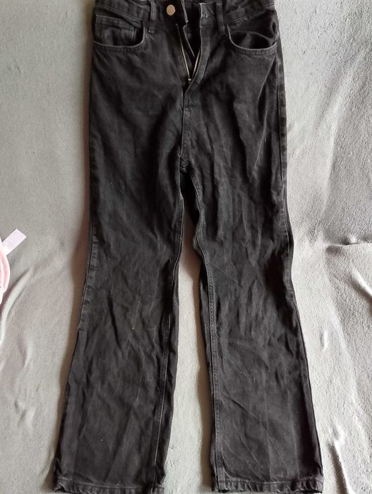 Jeansy dzwony damskie.