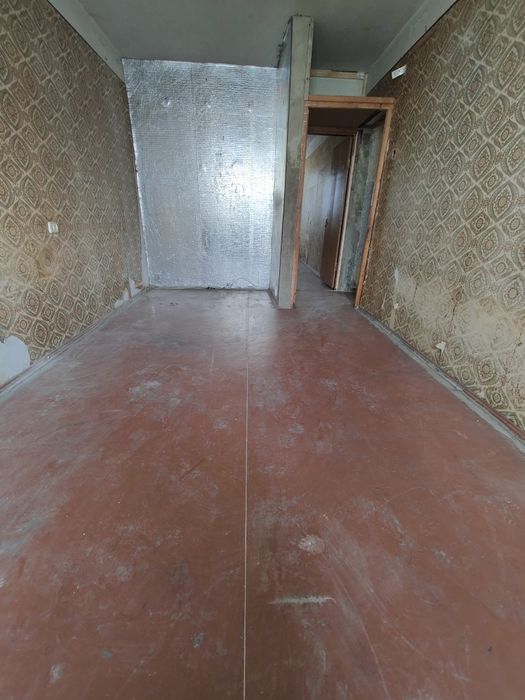 Продам 3 комнатная квартира Салтовка метро Студенческая Экв. 37000