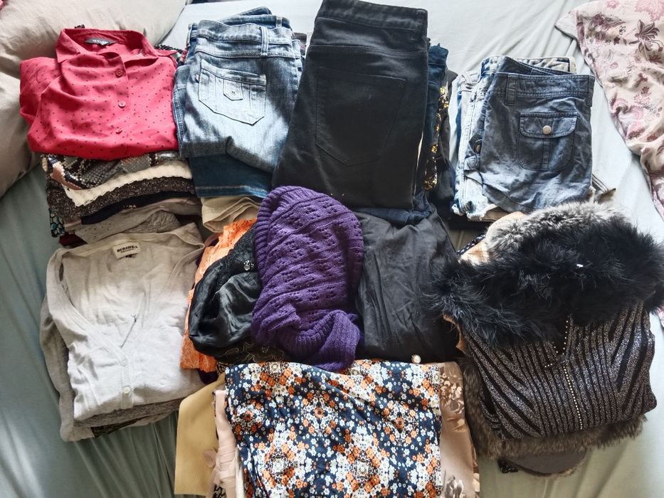 Pudło damskich ubrań