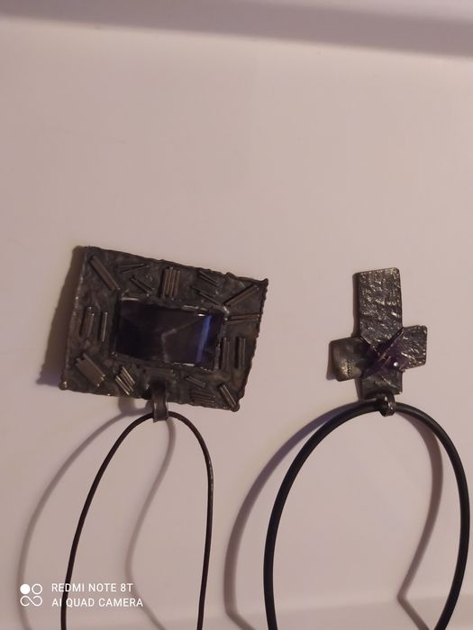 Duas peças feitas por estilista comprei em ourivesaria