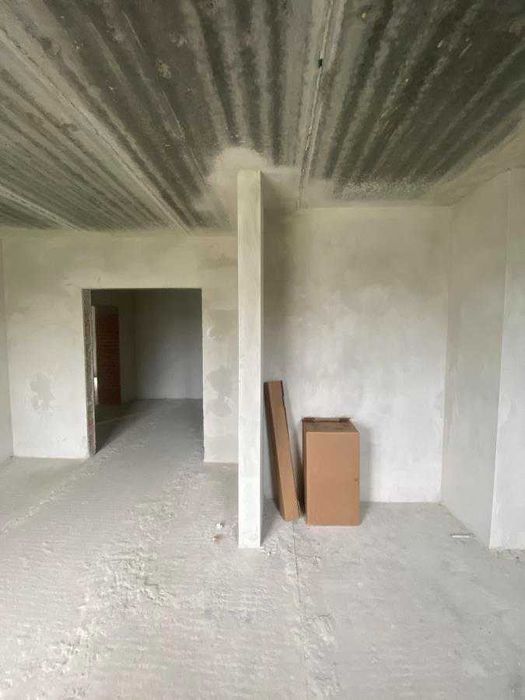 Продається 2 кімнатна квартира у зданому будинку на газі, район Каскад