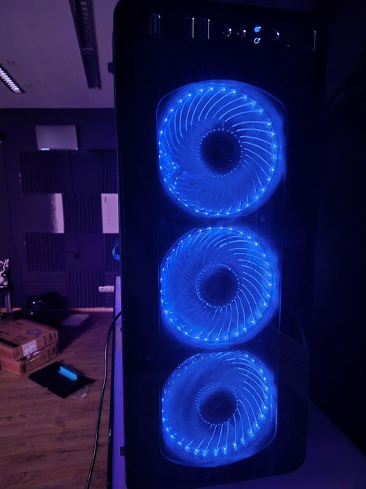 Komputer gamingowy / do Vr AMD Ryzen 5 5600 + Radeon RX 7800 XT