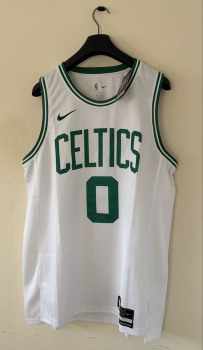 Camisola NBA Celtics Tatum/0 nova com etiquetas Size XL
