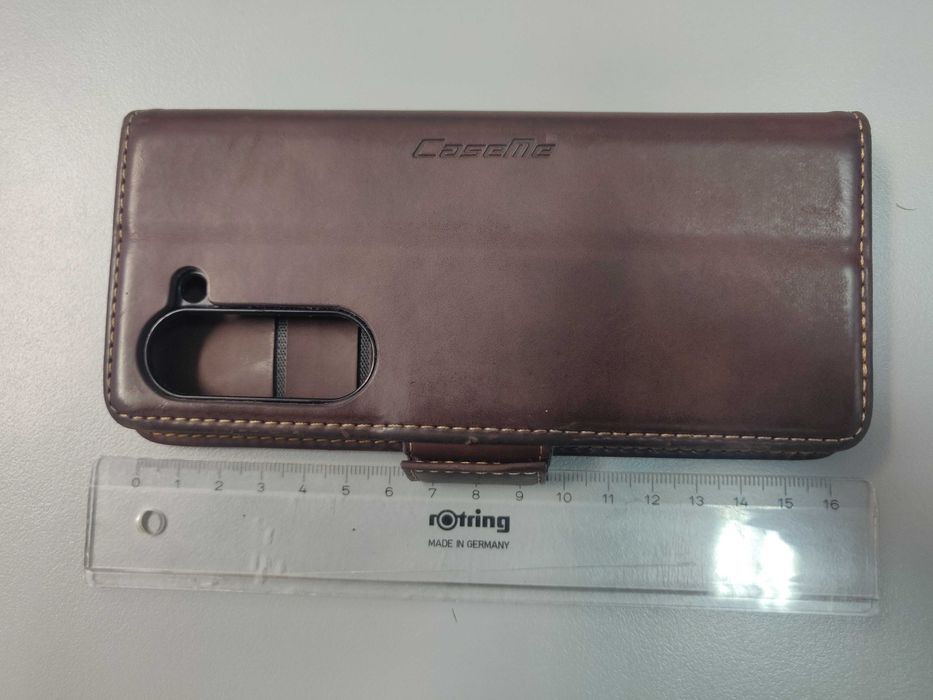 Capa de pele estilo carteira (Flip Cover) da marca Caseme, Compativel com Galaxy Z Fold 5