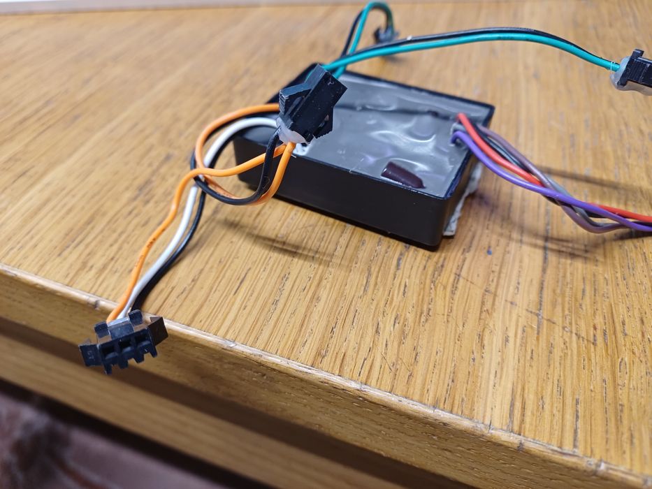 Hulajnoga Motus pro 10 - moduł świateł