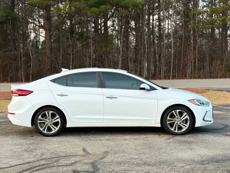 Hyundai Elantra      2017