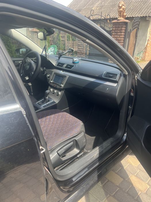 Volkswagen Passat б7 седан 2.0 TDI