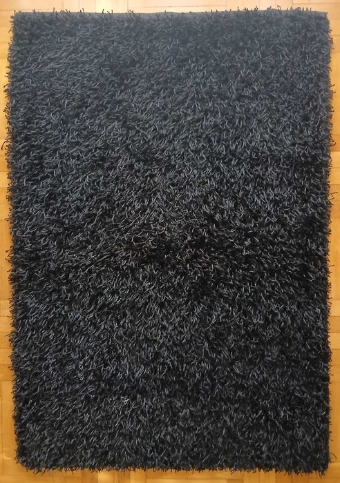 Tapete preto 1,68 x 1,16 metros