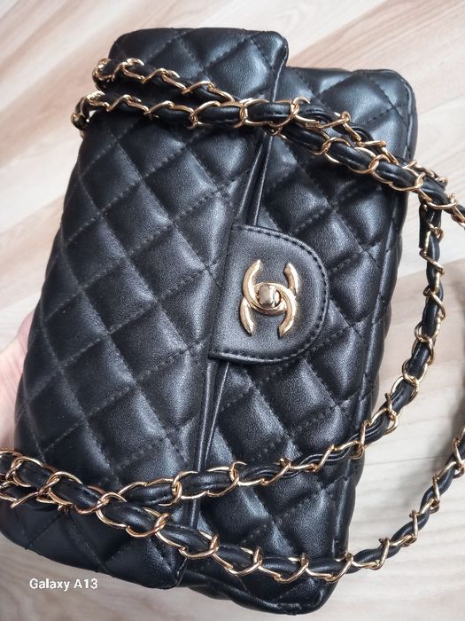 Chanel średnia torebka na ramię