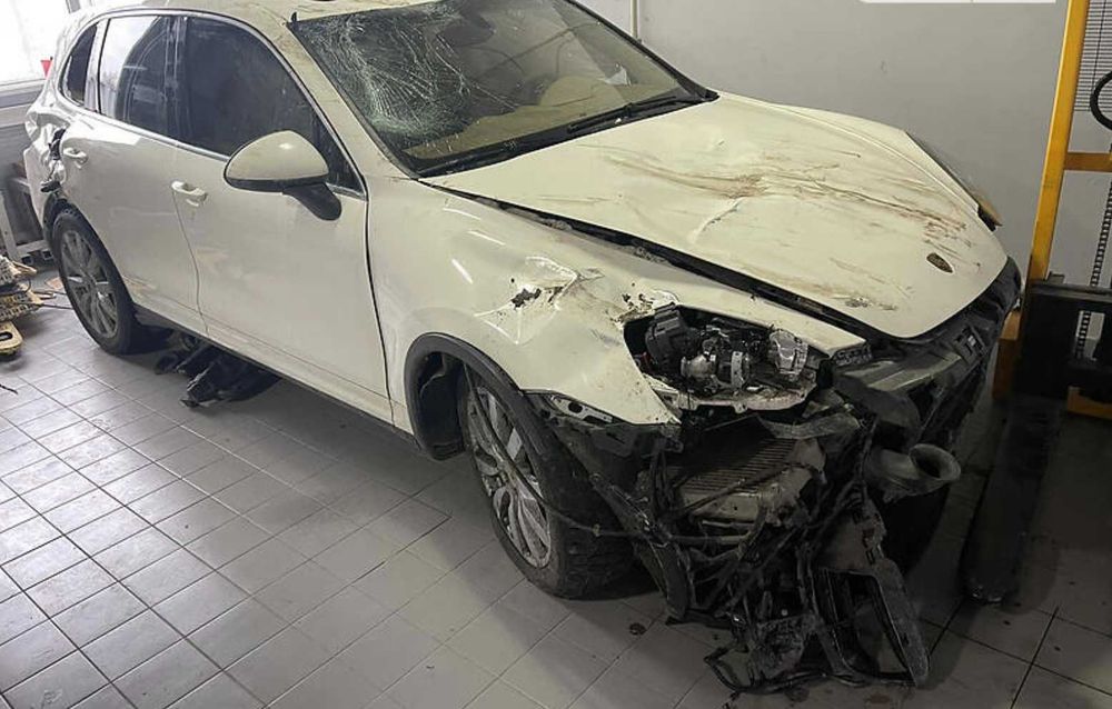Центральная консоль подлокотник Porsche Cayenne Turbo 958 2011-2017